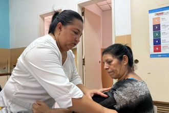 Se brindaron servicios de medicina general, geriatría, cardiología, atención de nutrición, odontología, salud visual y despistaje de HIV y de enfermedades venéreas.