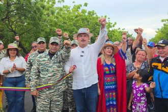 Participaron líderes, lideresas, caciques y palabreros de los pueblos añú, japreira, yukpa, barí y wayuu, junto al gobernador Caldera.