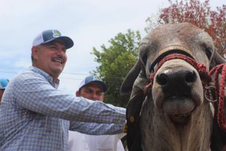 El gobernador Luis Caldera considera que este encuentro sirve para consolidar la producción de leche y carne del Zulia.