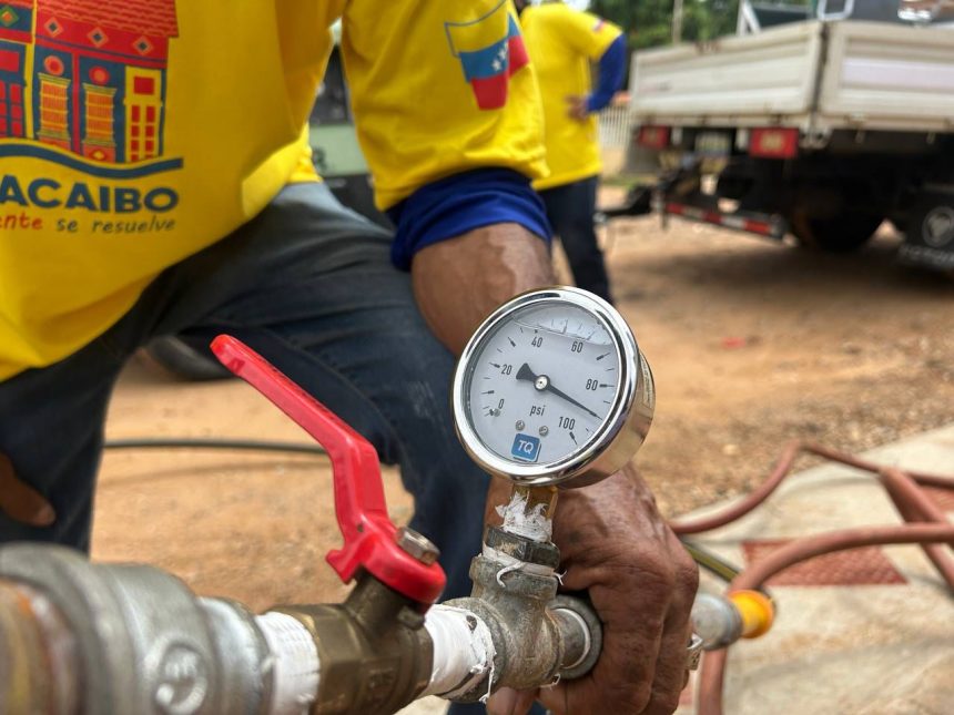 El barrio Cumbres Los Pinos, de la parroquia Manuel Dagnino, recibió la atención del gobierno municipal al reactivar el gas doméstico tan necesario para las familias marabinas.