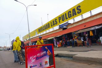 El plan contempla la atención integral de más de seis mil comerciantes informales.