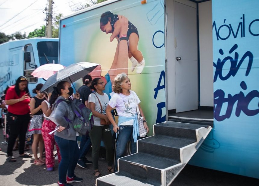 La labor se centró en consultas, entrega de medicamentos, despistajes de hipertensión y diabetes, controles pediátricos y servicios de odontología.