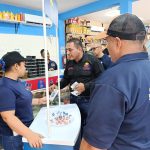El Intendente Tributario Municipal, ingeniero Antony Contreras, junto a su equipo de trabajo, se desplegó en la zona productiva y comercial de Los Cactus.