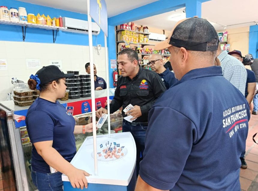 El Intendente Tributario Municipal, ingeniero Antony Contreras, junto a su equipo de trabajo, se desplegó en la zona productiva y comercial de Los Cactus.