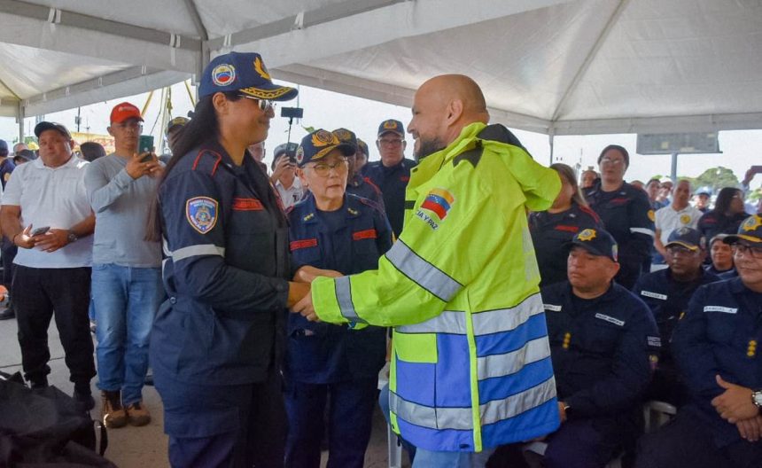 La entrega se realizó durante un acto protocolar en las instalaciones del ayuntamiento sureño,